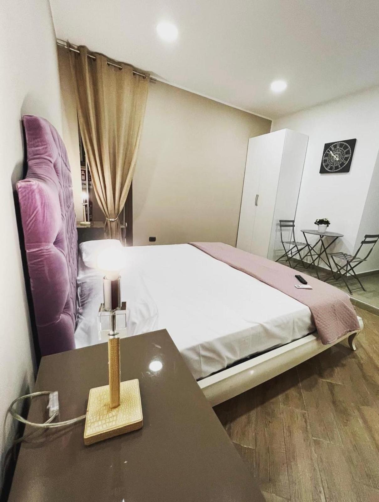 Bed and Breakfast In Piazzetta Neapol Zewnętrze zdjęcie